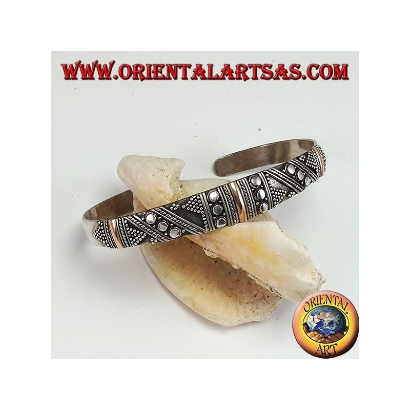 Silver bracelet, with 3 plates in 14 carat gold and handmade studs