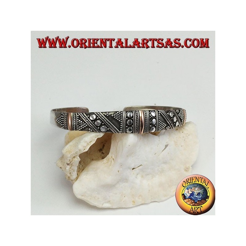 Silberarmband mit 3 Platten aus 14 Karat Gold und handgefertigten Nieten