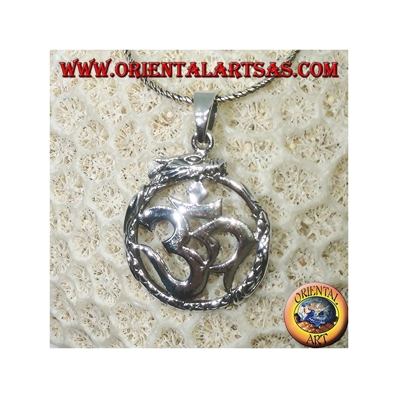 Colgante de plata (ॐ) Óm y Aum, un símbolo sagrado del hinduismo protegido por el Dragón
