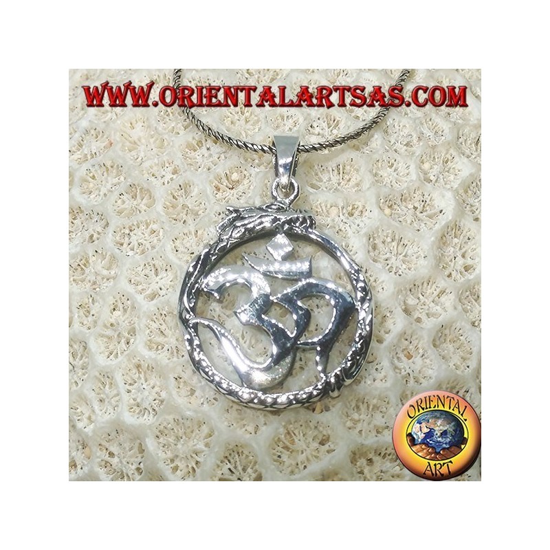 Colgante de plata (ॐ) Óm y Aum, un símbolo sagrado del hinduismo protegido por el Dragón