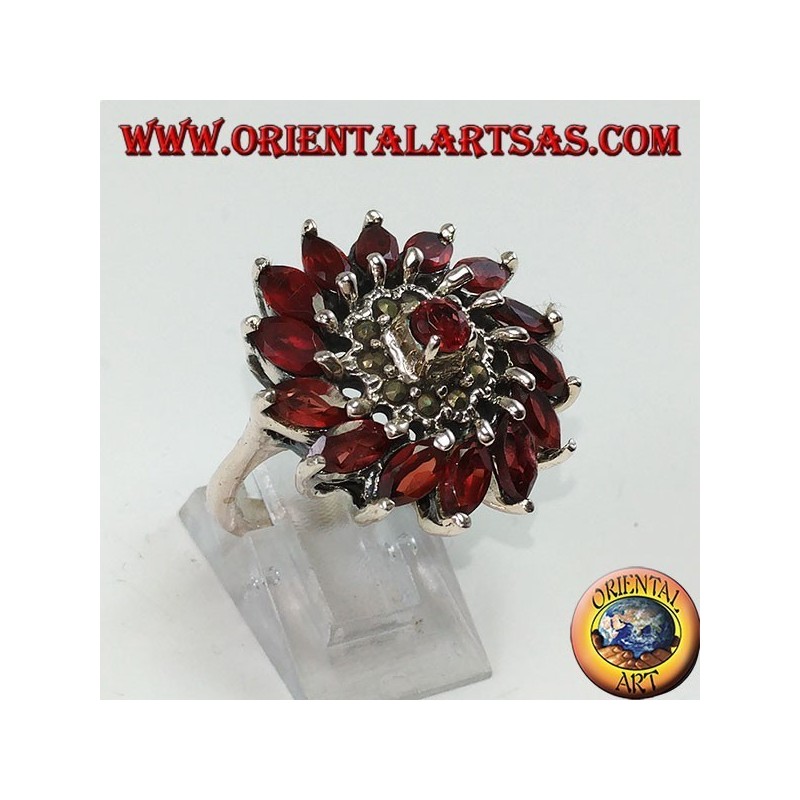 Round pinwheel ring in silver with 14 natural garnet beads
