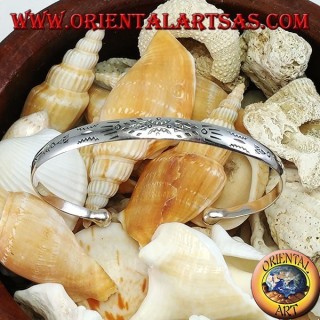 Steifes Silberarmband, graviert mit handgefertigtem Maori