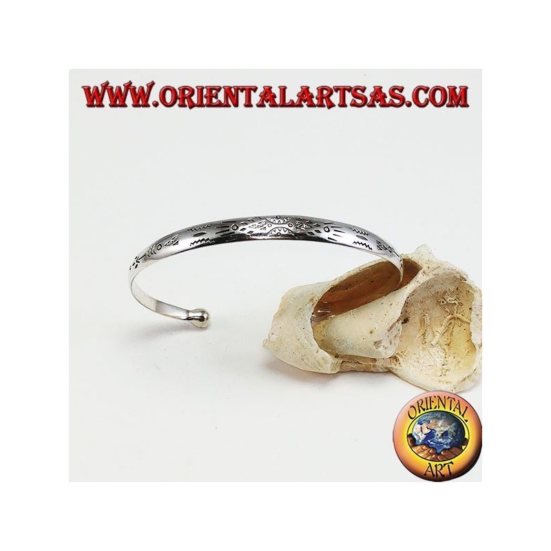 Rigid silver bracelet, engraved with handmade Maori