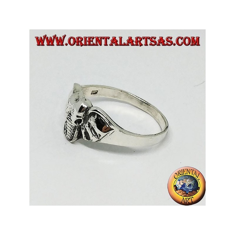 Bague en argent avec une tête d'éléphant