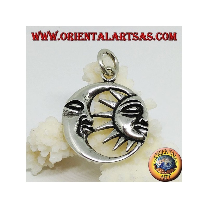 Pendentif en argent demi-soleil dans la demi-lune