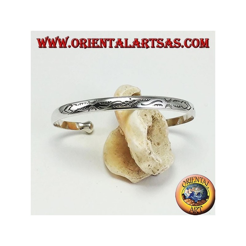 Bracelet rigide en argent, avec gravures balinaises faites à la main