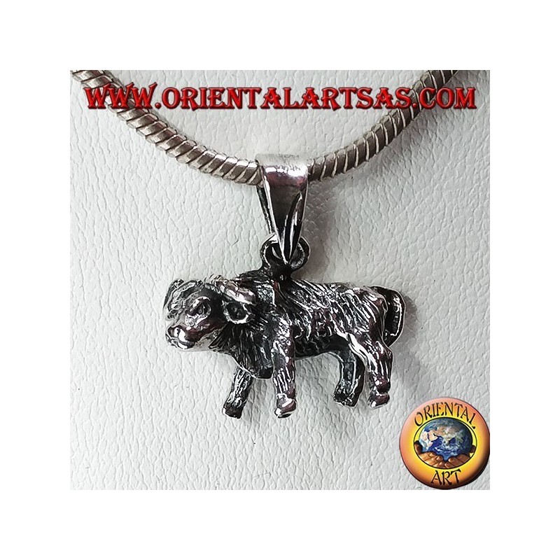 Pendentif en argent d'un buffle