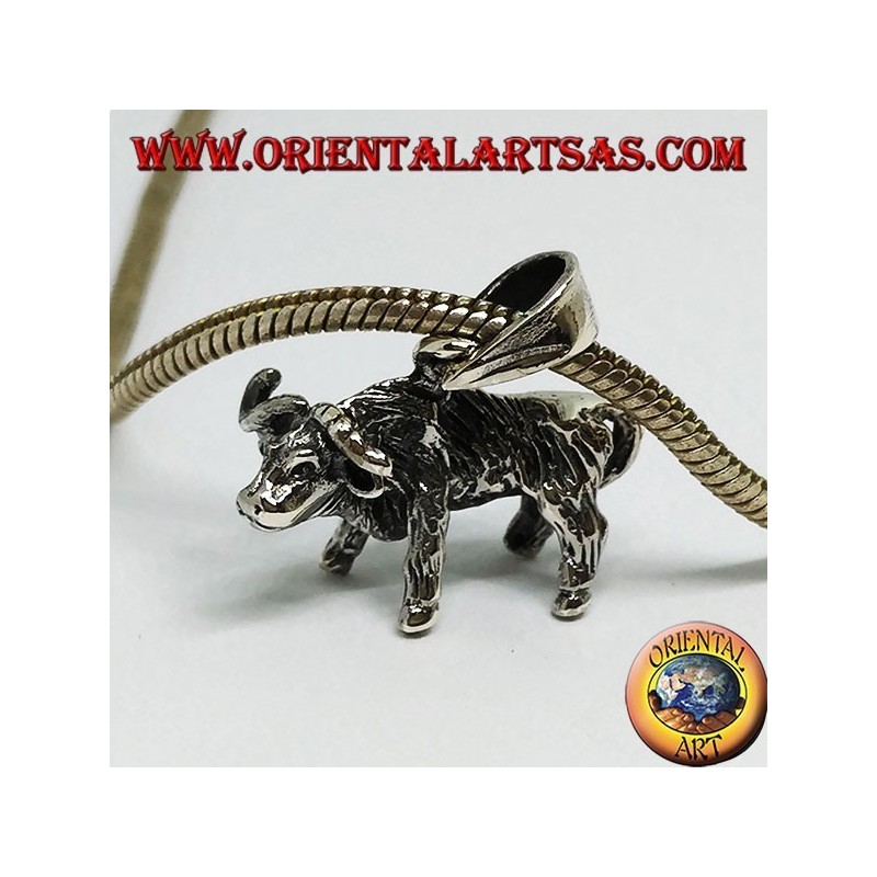 Pendentif en argent d'un buffle
