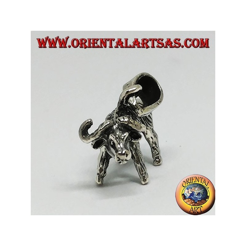 Pendentif en argent d'un buffle