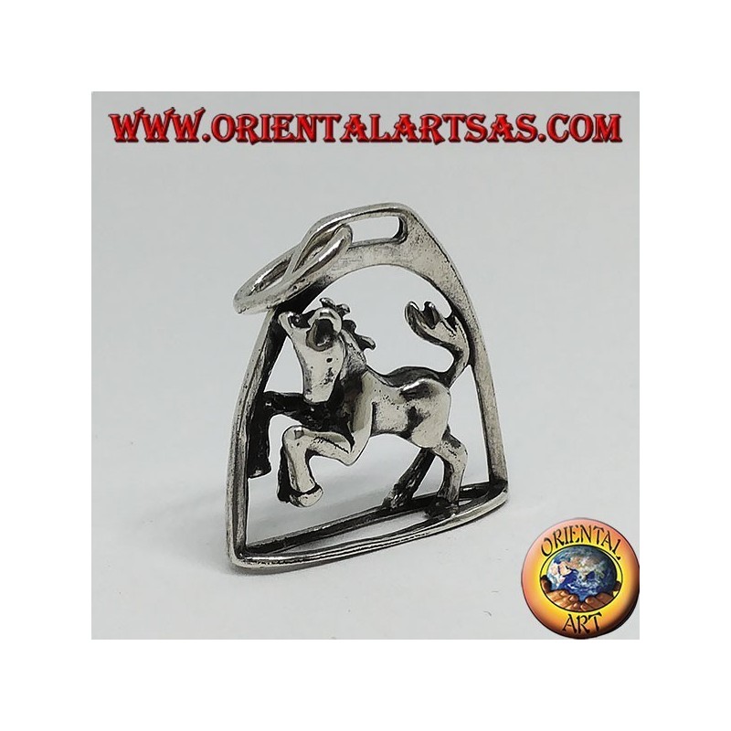 Silver pendant horse rampant under the arch