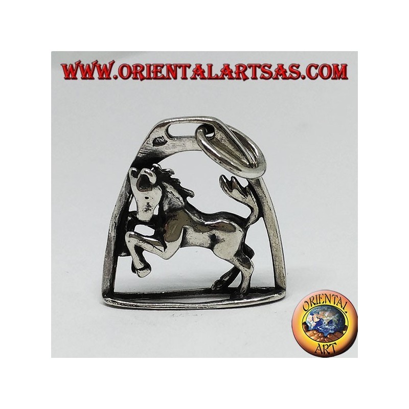 Silver pendant horse rampant under the arch