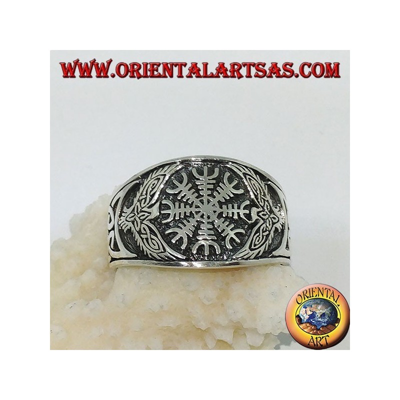 Anello in argento con aegishjalmur ed intreccio celtico sui lati