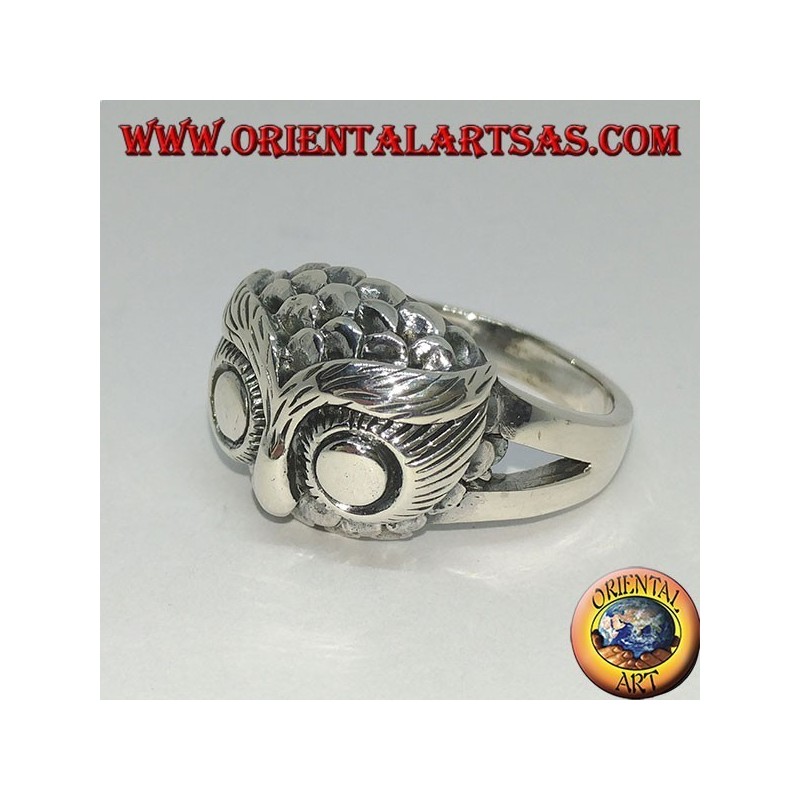 Silver ring with owl's head with big eyes