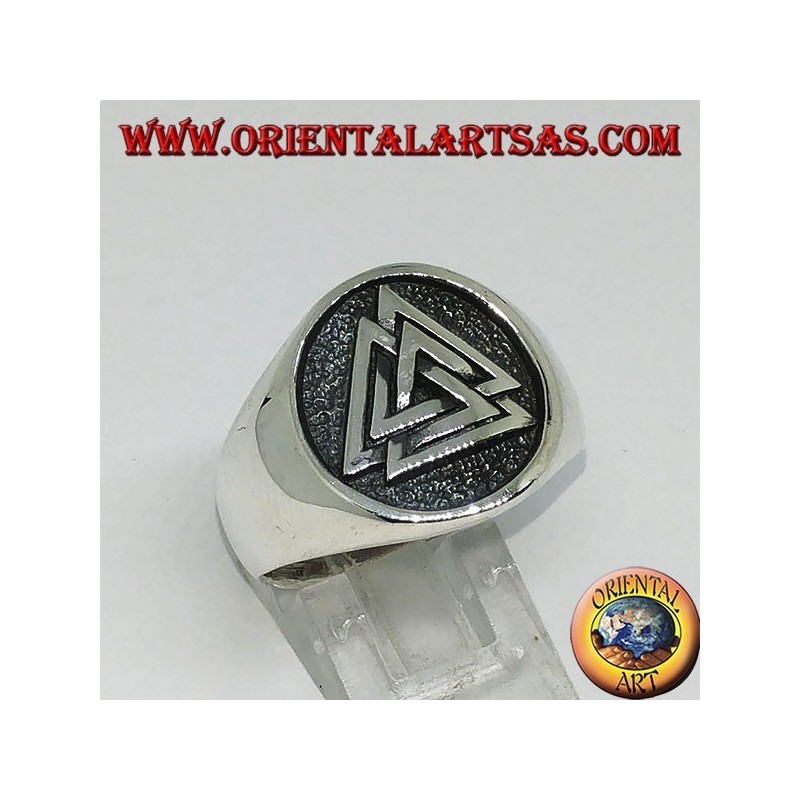 Silberring mit dem Siegel aus Valknut-Knoten von Odin