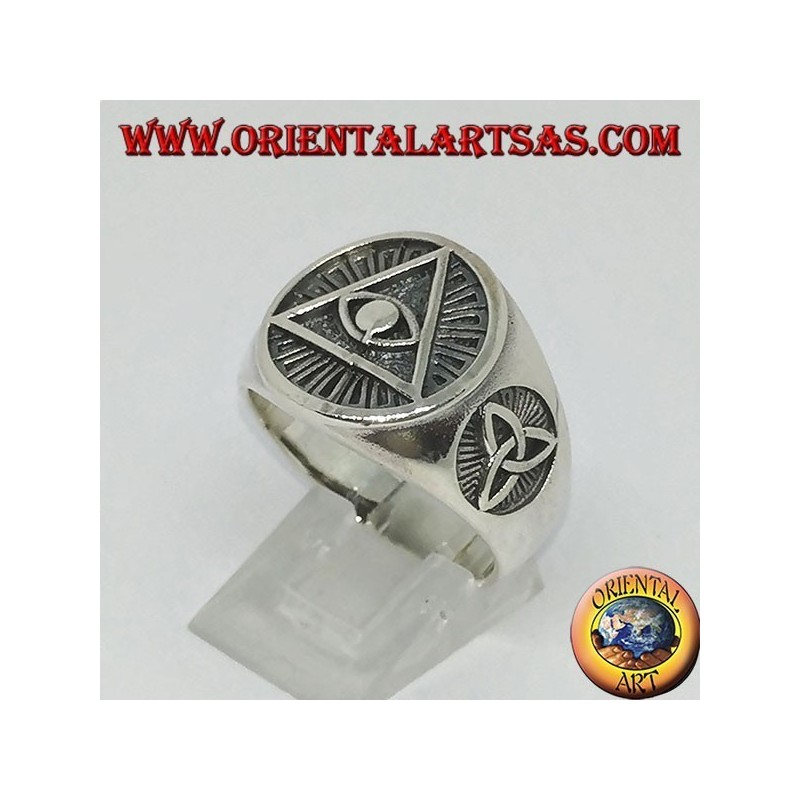 Silver ring of the illuminated pyramid with tyrone knot on the sides