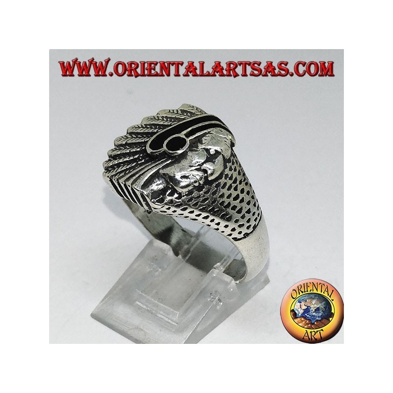 Anillo de plata con indio (Nativo de América) con ónix.