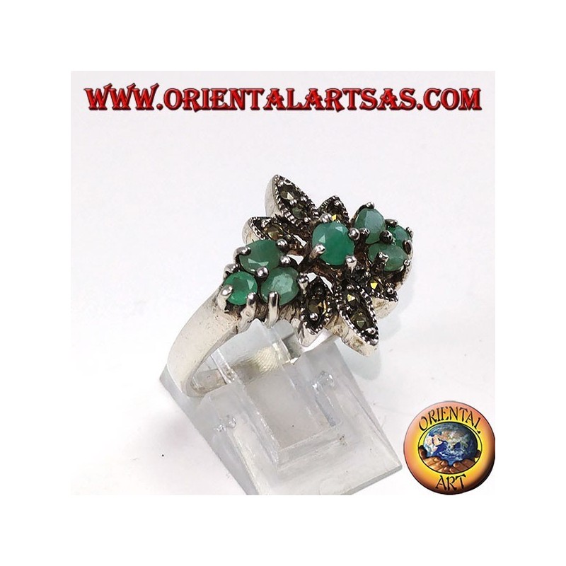 Bague en argent avec 7 émeraudes et marcassites naturelles