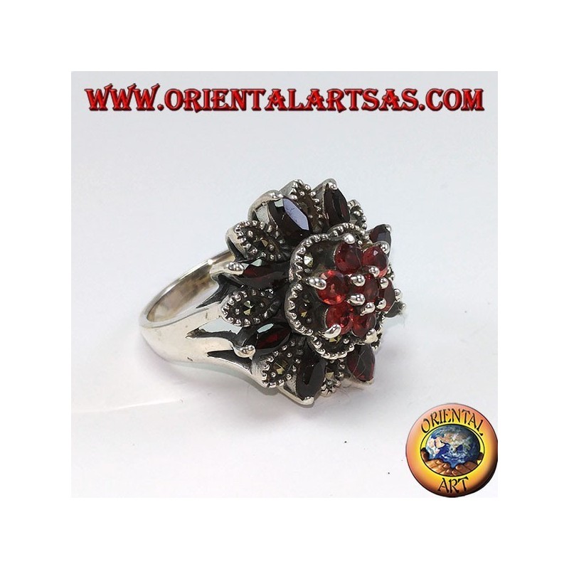 Bague en argent avec 8 navettes et 7 rondelles naturelles et marcassites