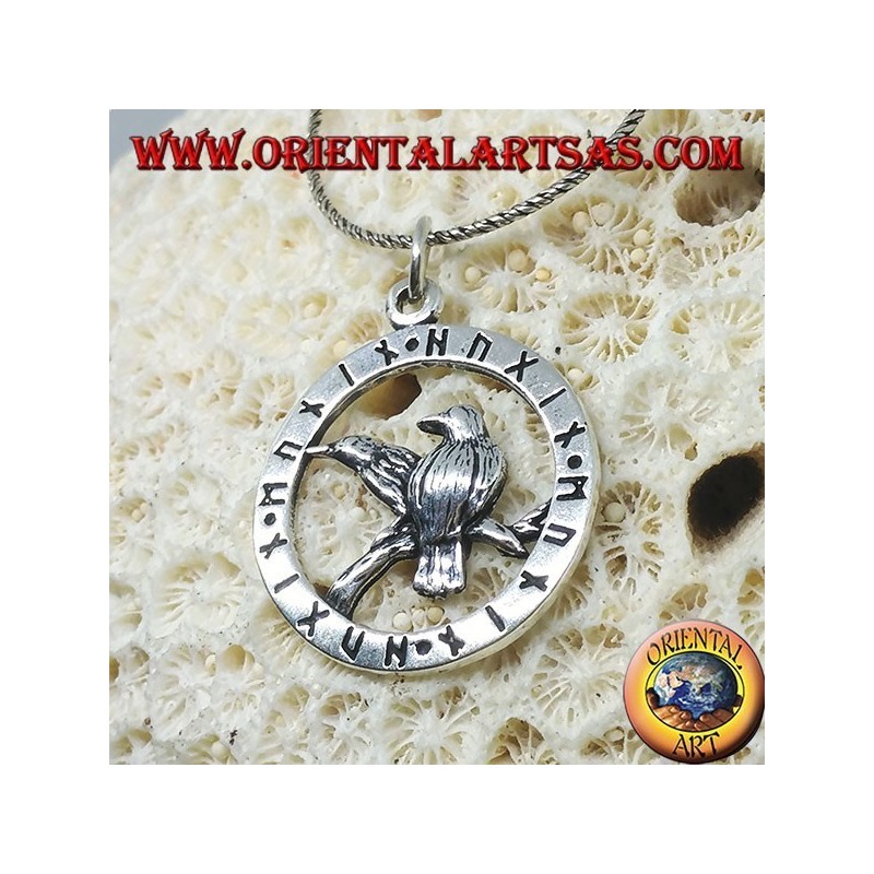 Ciondolo in argento i corvi di Odino Huginn e Muninn   circondatto da rune
