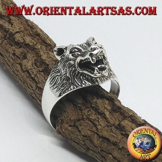 Silver ring, with a wolf's head that growls