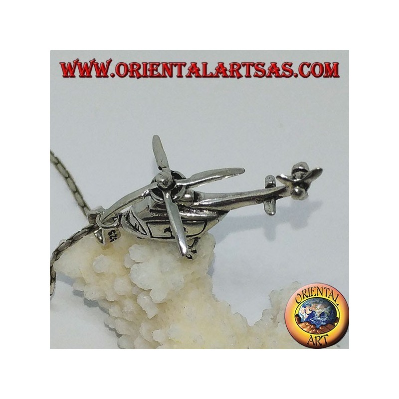 Colgante de plata de un helicóptero móvil.