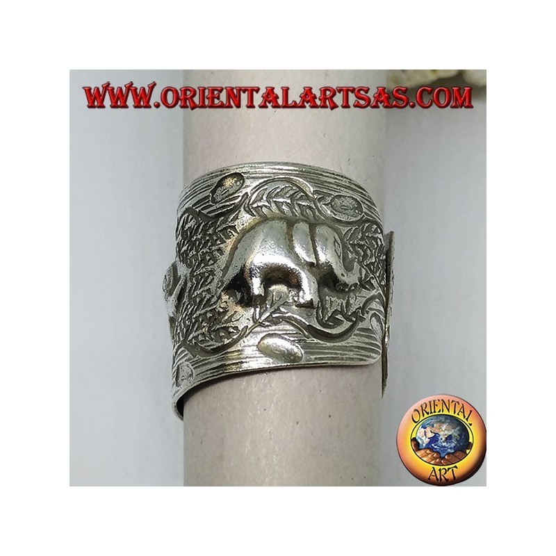 Silver band ring with elephants hand-chiseled by the Karen