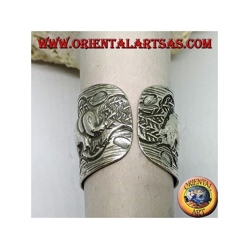 Silver band ring with elephants hand-chiseled by the Karen