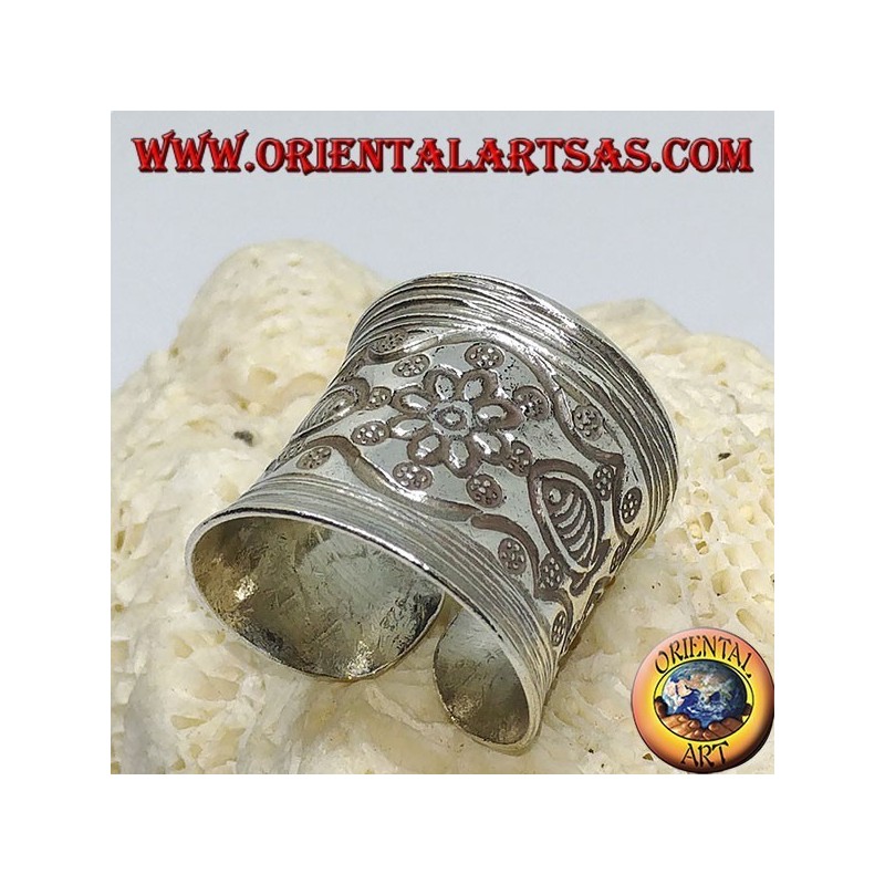 Silver band ring with flower and hand chiseled fish by the Karen