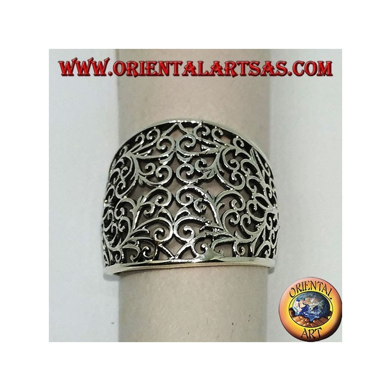 Silver ring with curved band with floral fretwork