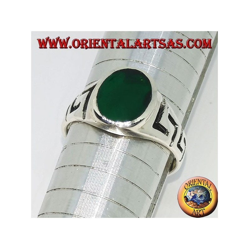 Anillo de plata con talla griega ed.   ágata verde ovalada