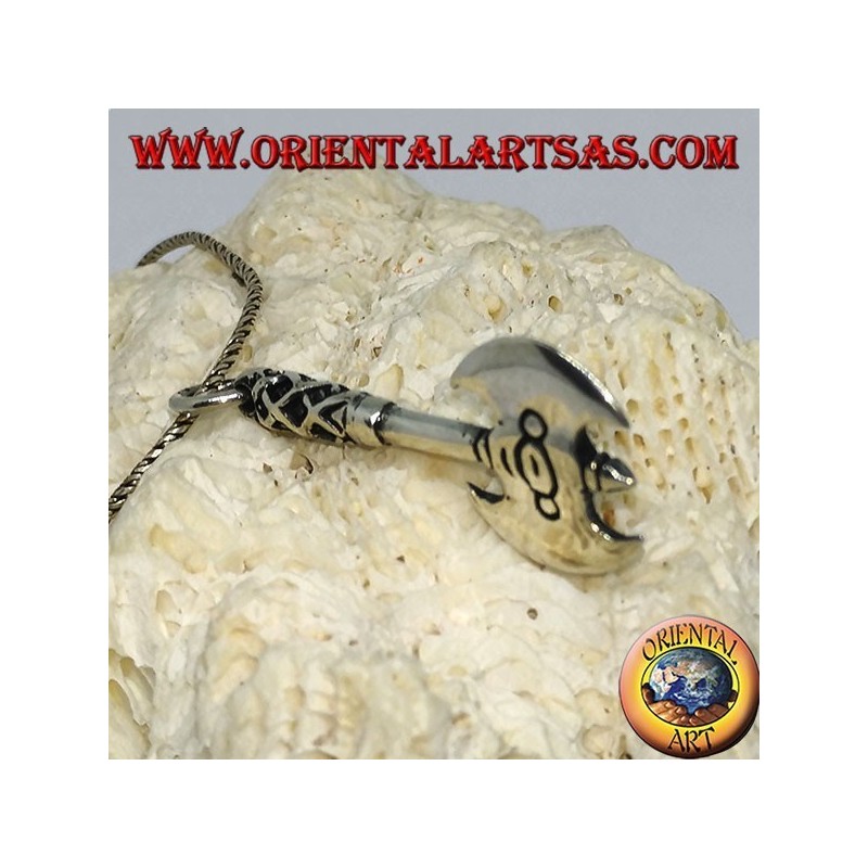 Colgante de plata, hacha vikinga doble.