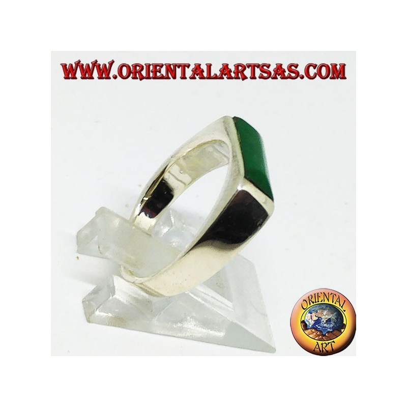 Bague en argent avec agate verte rectangulaire étroite
