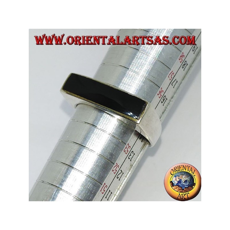 Anello in argento con onice  rettangolare stretta