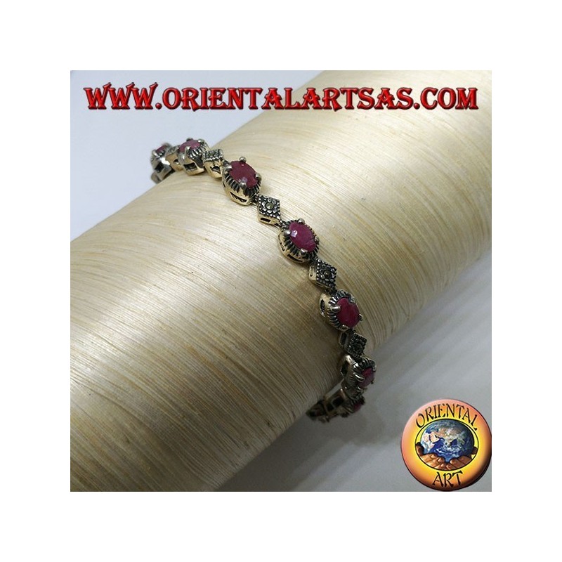 Bracelets en argent avec 12 rubis ovales serties de 4 mâchoires et de marcassite