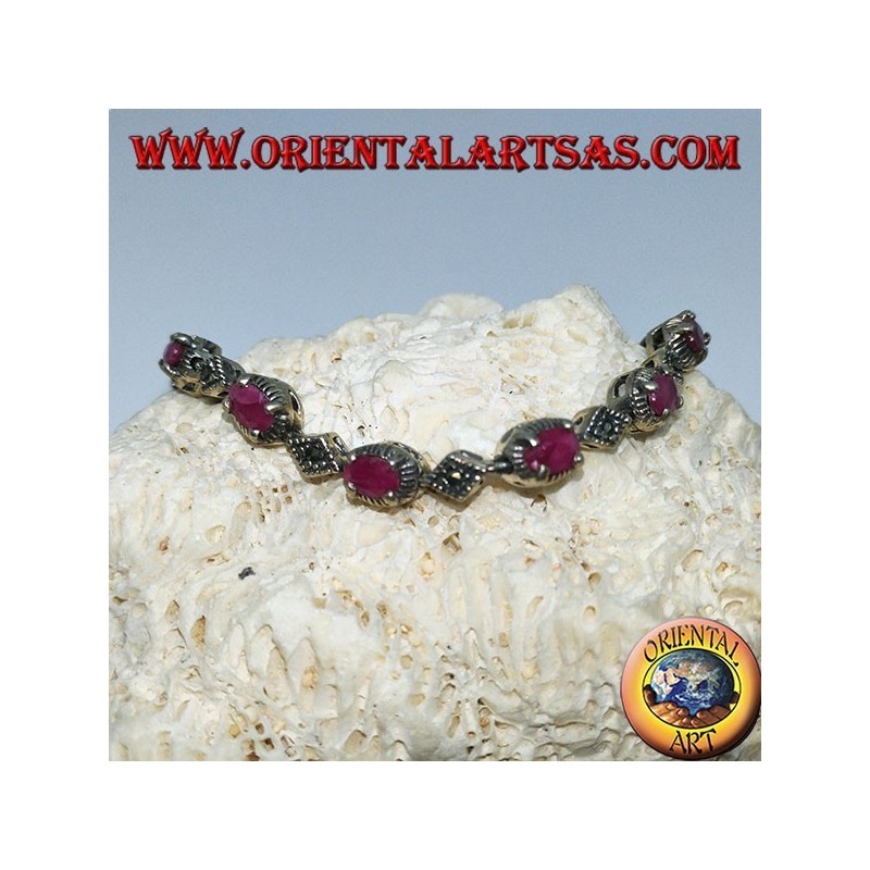 Bracelets en argent avec 12 rubis ovales serties de 4 mâchoires et de marcassite