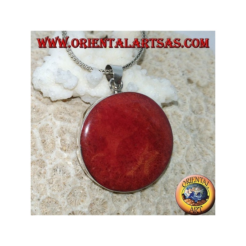 Pendentif en argent serti d'un corail rond rouge
