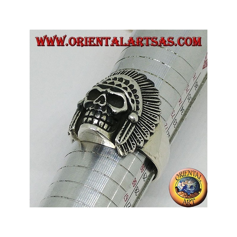 Bague crâne indienne en argent