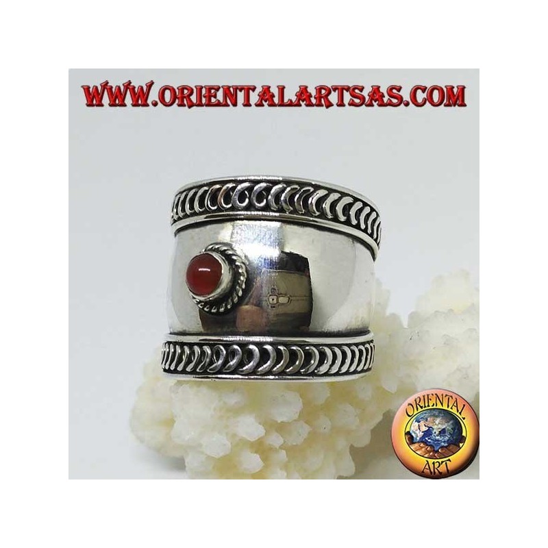 Breiter Bandring in Silber mit Cabochon rundem Karneol, Bali