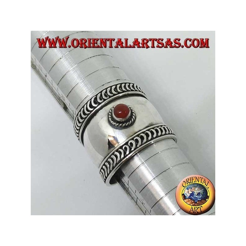 Anello fascia larga in argento con corniola tonda a cabochon , Bali