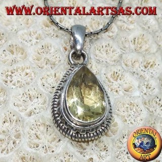 Pendentif en argent avec topaze de goutte à facettes jaune naturelle