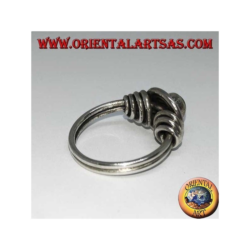 Anillo de plata al ras con malaquita redonda