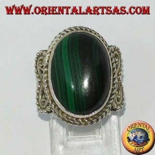 Anello in argento con malachite ovale (grande)