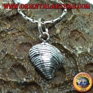 Muschelförmiger Silberanhänger "Die Muschel"