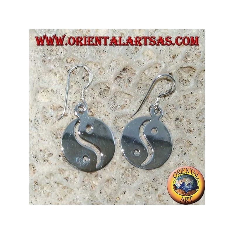 Yin yang earring in smooth silver pendant, The Taijitu (T'ai Chi T'u)