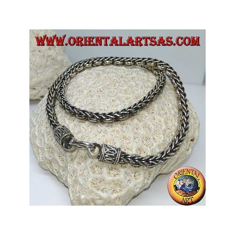 Collier, tresse et bagues en argent (longueur 45 cm, épaisseur 5,8 mm)