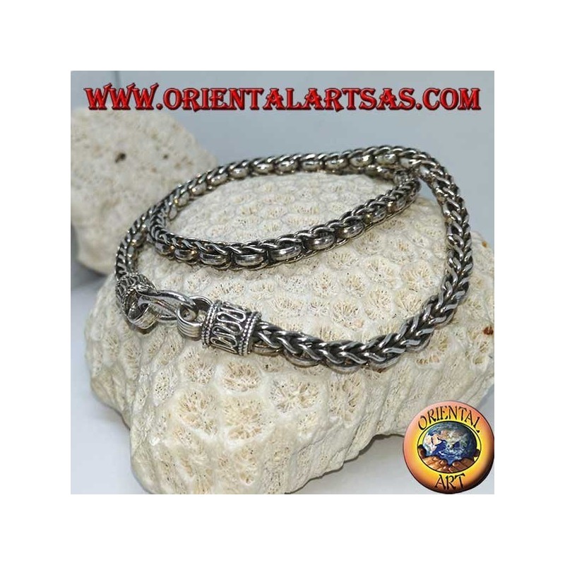 Collier, tresse et bagues en argent (longueur 45 cm, épaisseur 5,8 mm)