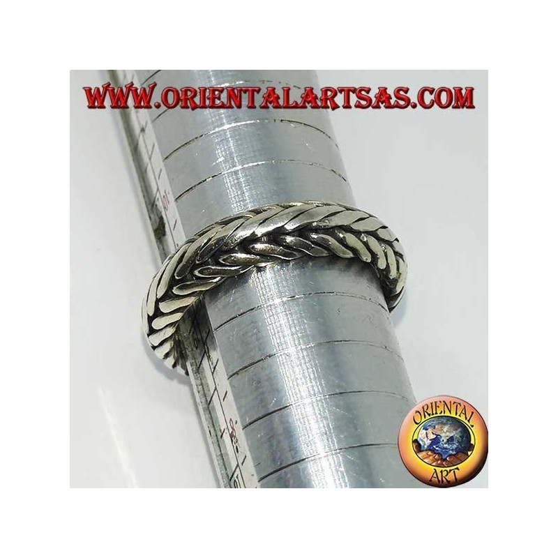 Bague en argent avec bande tissée à la main