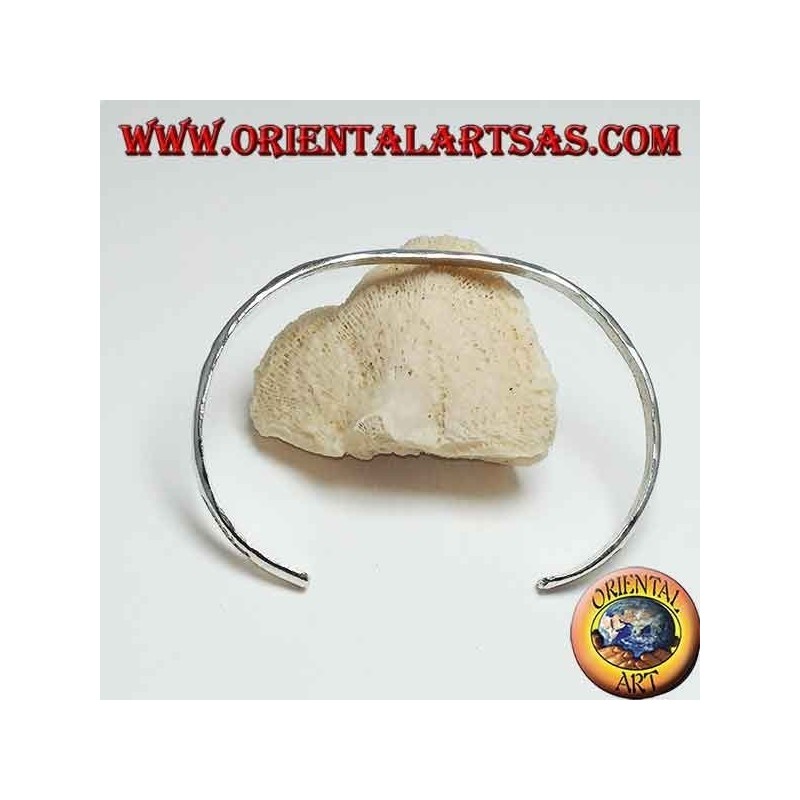 Starre Silberarmband mit Gravuren von Karen handgefertigt