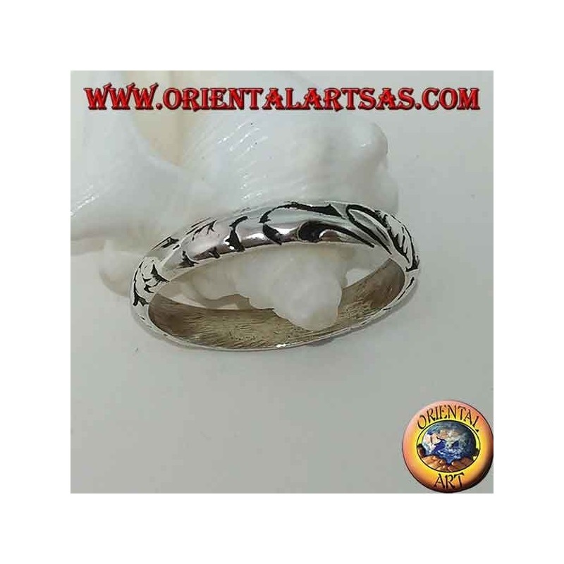 Bague en argent, anneau de 4 mm sculpté