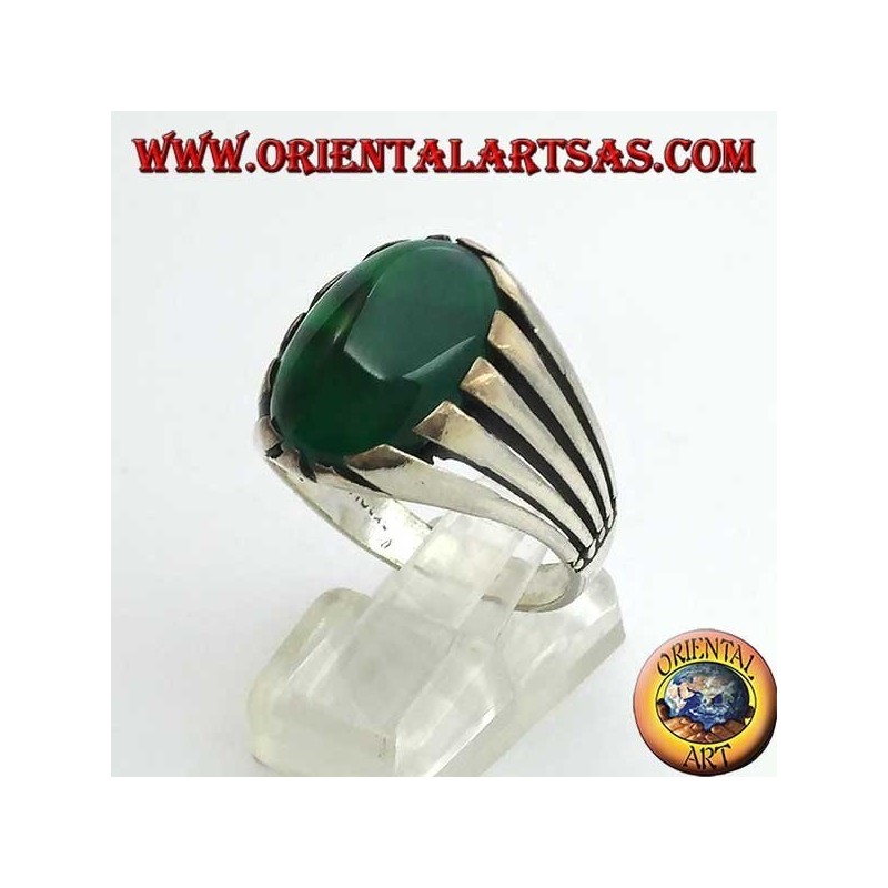 Silver ring with green agate with large oval cabochon, spoke setting